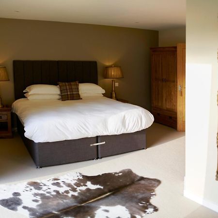Отель The Three Chimneys Country Pub Biddenden Экстерьер фото
